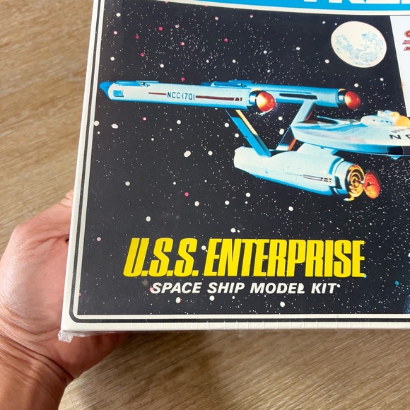 SEALED 1983 Star Trek: Original Series U.S.S. Enterprise MODEL KIT by AMT/ERTL! - Picture 4 of 16